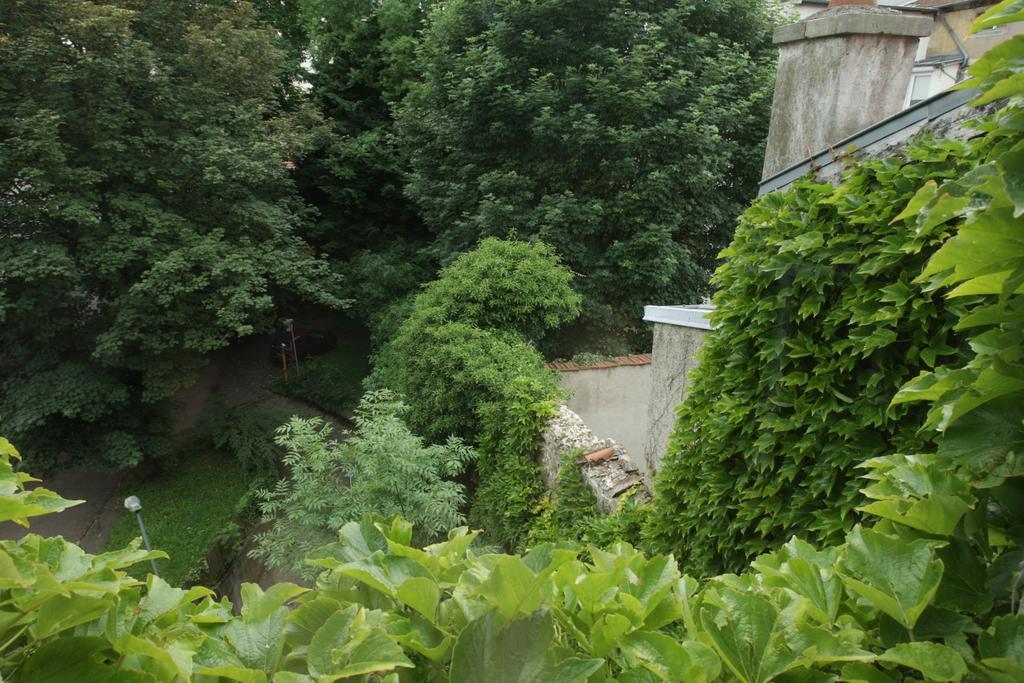 Les Suites De Catherine, La Si Calme Νανσύ Εξωτερικό φωτογραφία